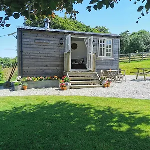  Holiday home Elvan Farm Shepherd's Hut